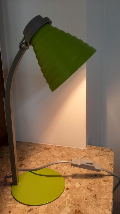 Lampka biurkowa metalowa