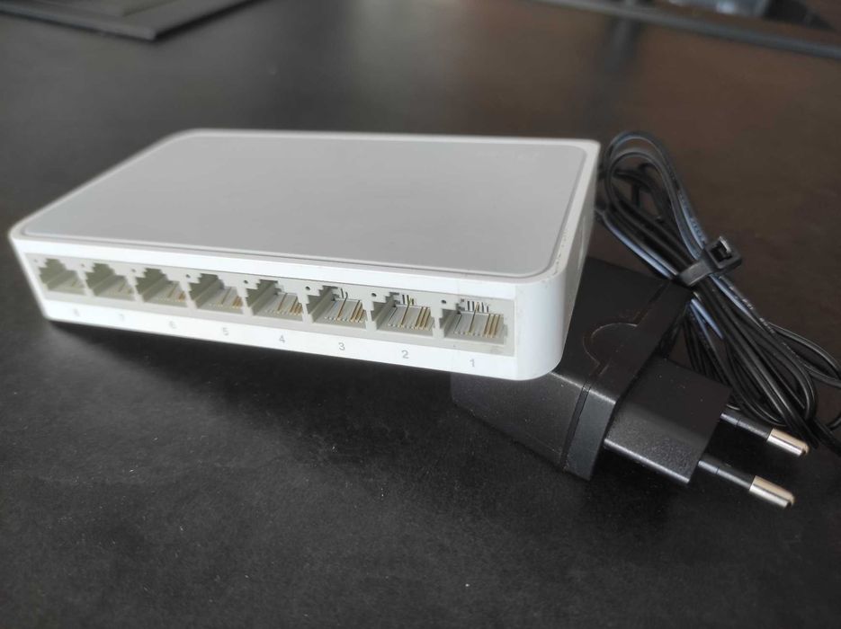 Plug&play Switch Tp-link TL-SF1008D