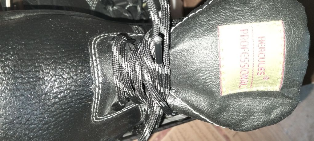 Bota de segurança - Nova