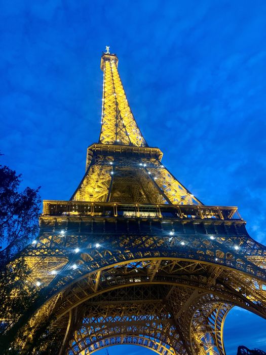 Рейсы Германия-Франция, Париж