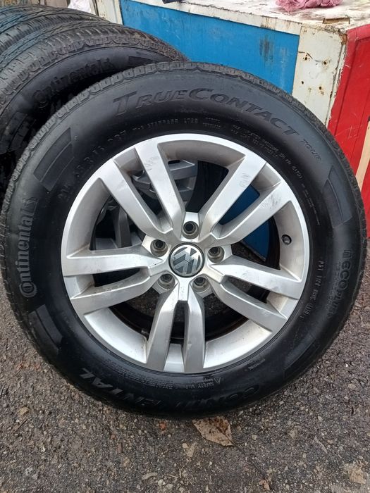 Резина 215/65 r16 Continental