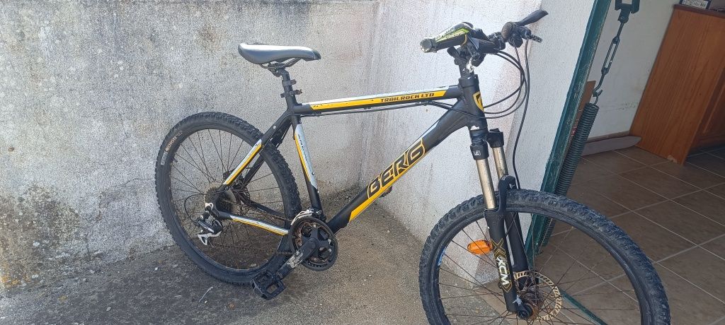 Bicicleta Berg Trail Rock LTD Comp Series