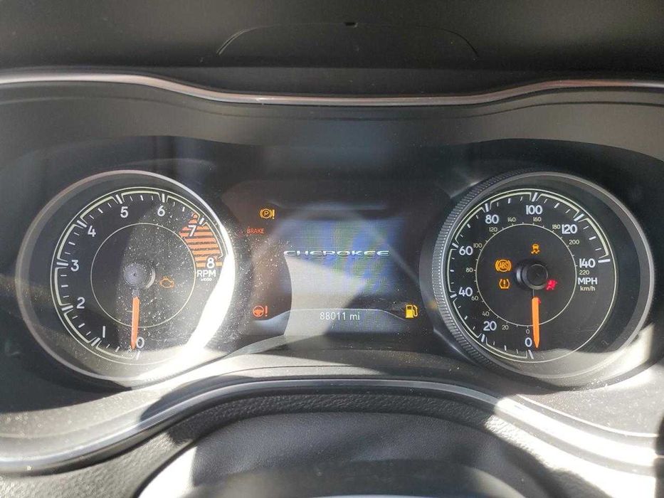 Продам Jeep Cherokee Trailhawk 2021 3.2л 141 тис км РОЗМИТНЕНИЙ