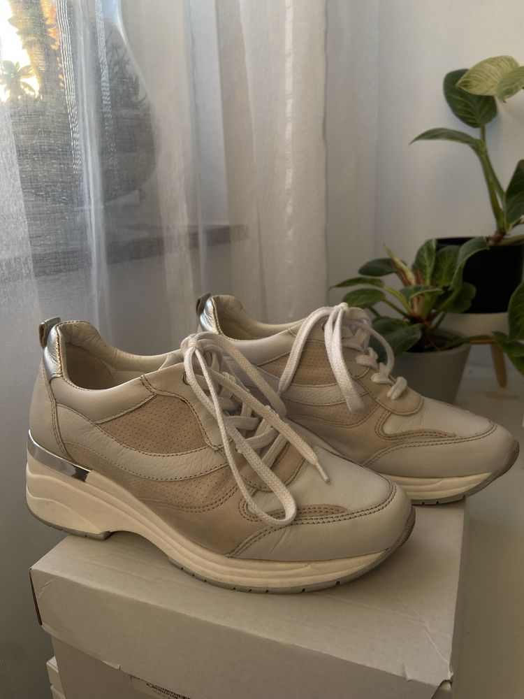 buty sportowe szare beżowe na platformie