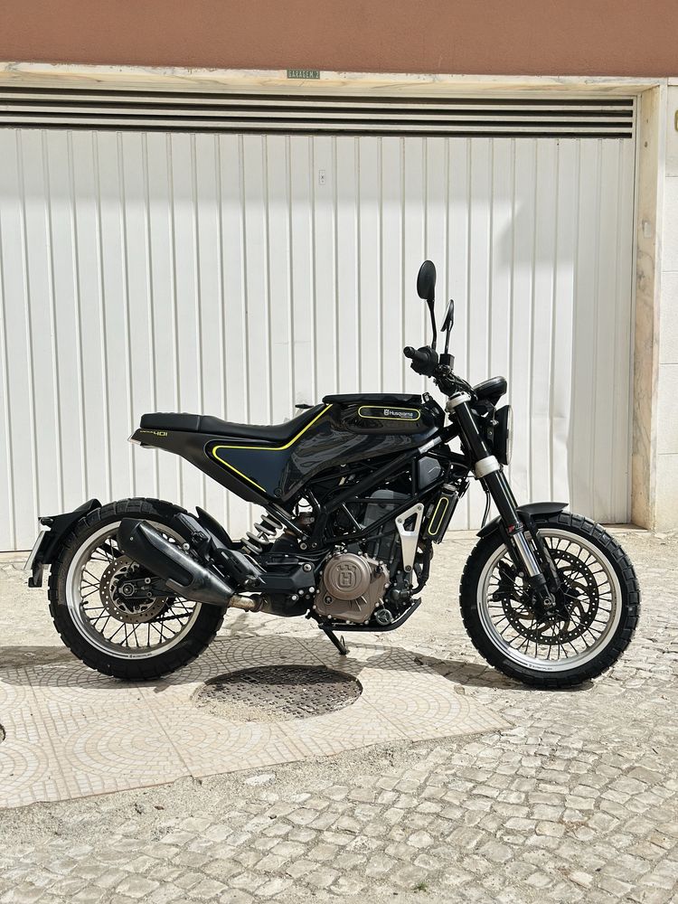 Husqvarna Svartpilen 401 de 2018 - Impecável