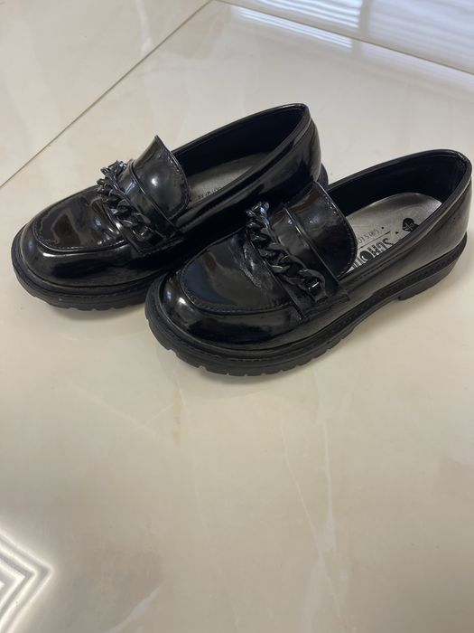 Туфлі для дівчинки