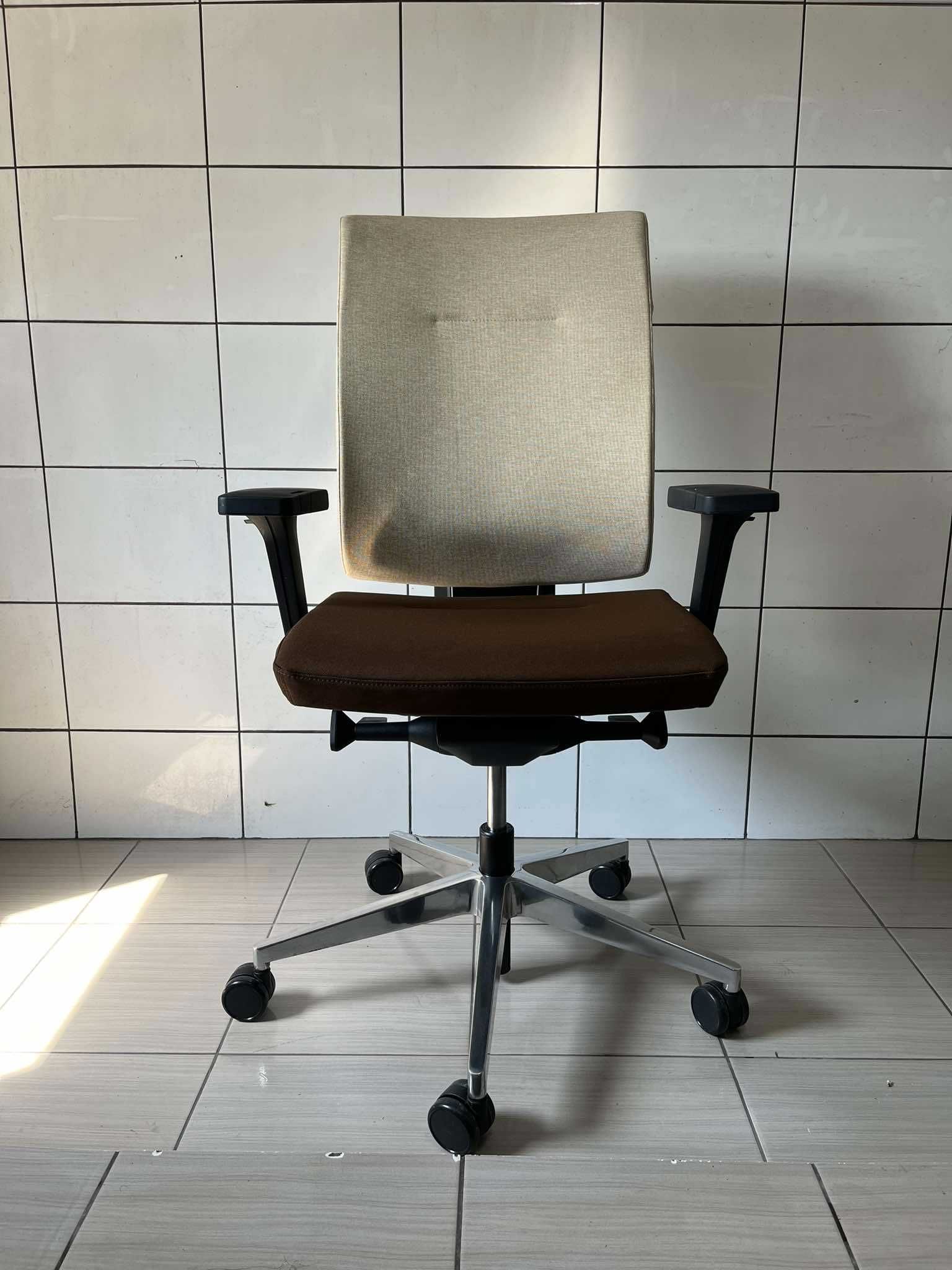 PROMO Fotel biurowy obrotowy Profim Xenon 10STL P61PU DUŻA ILOŚĆ