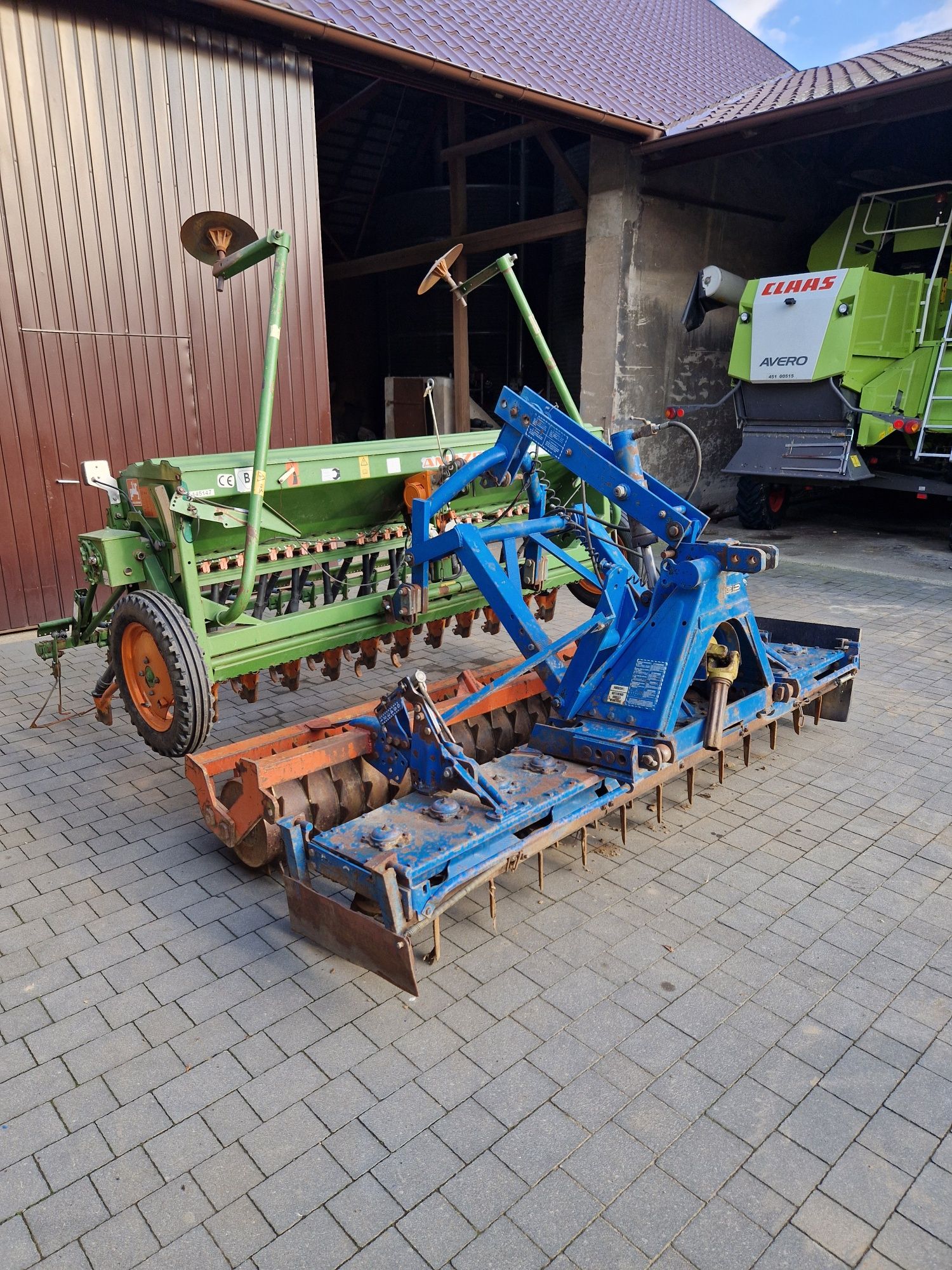 Zestaw agregat uprawowo-siewny Frost z Amazone D8