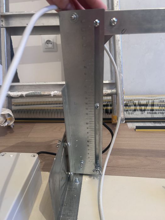 Maszynka gilotyna do ciecia styropianu