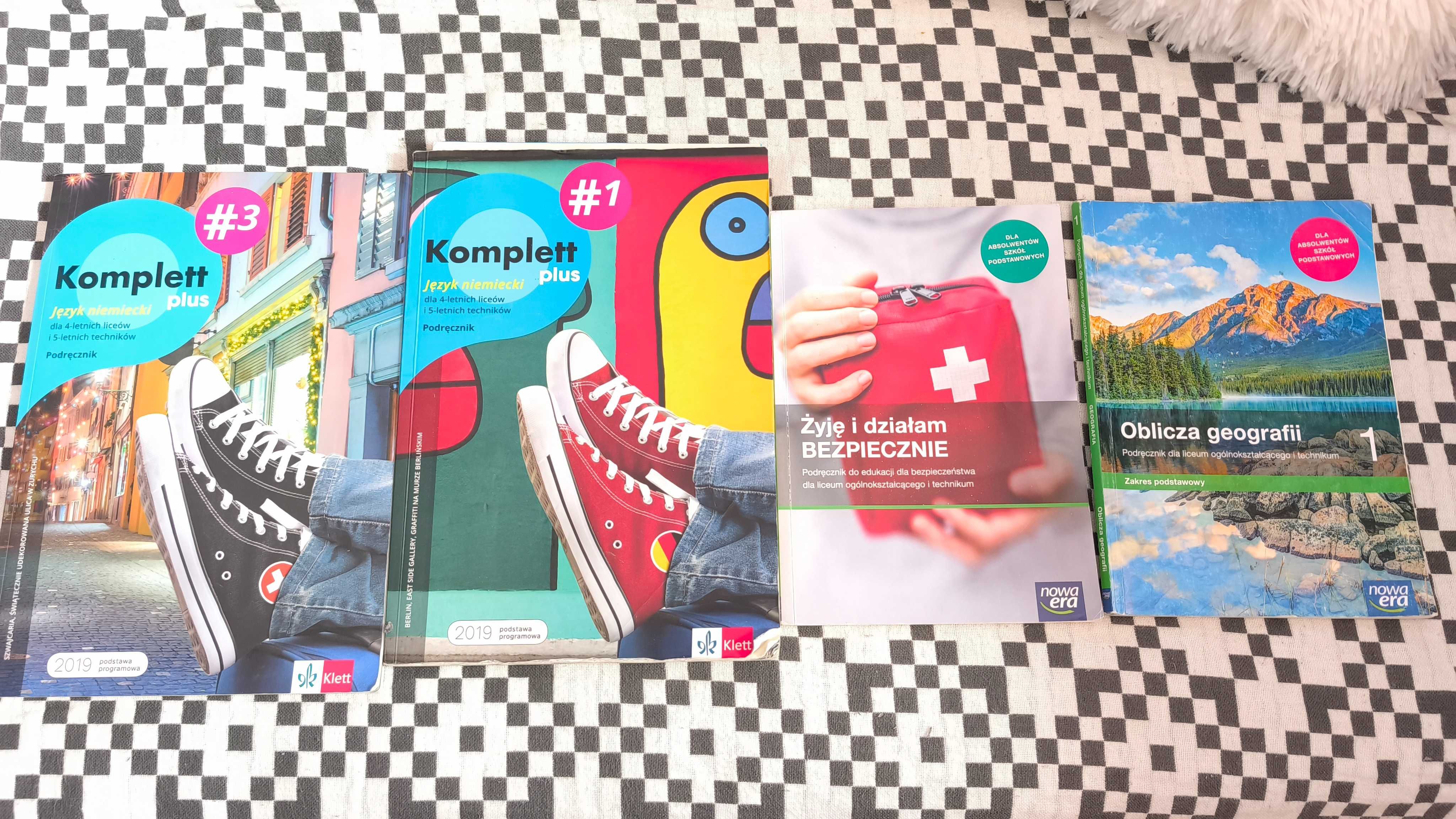 Komplett plus 1 Niemiecki dla 4-letnich liceów i 5-letnich techników