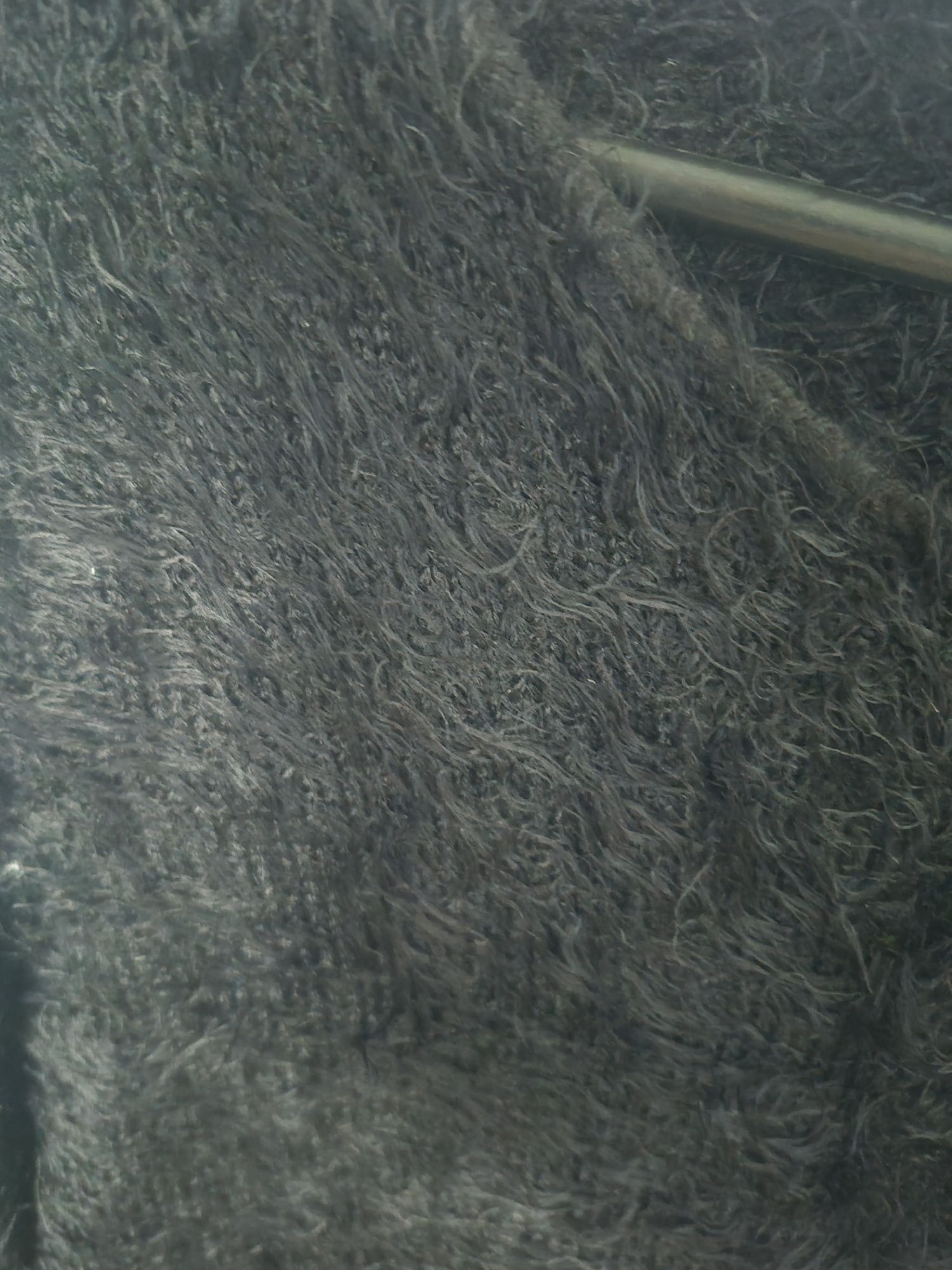 Sweter czarny damski