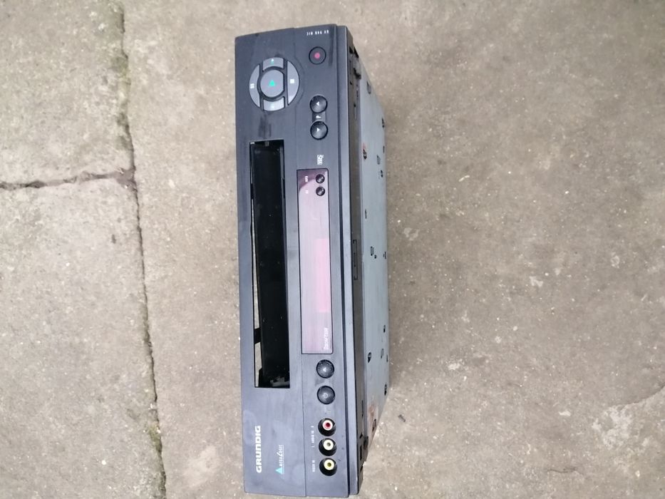 Продам магнітофон GRUNDIG mega dgik