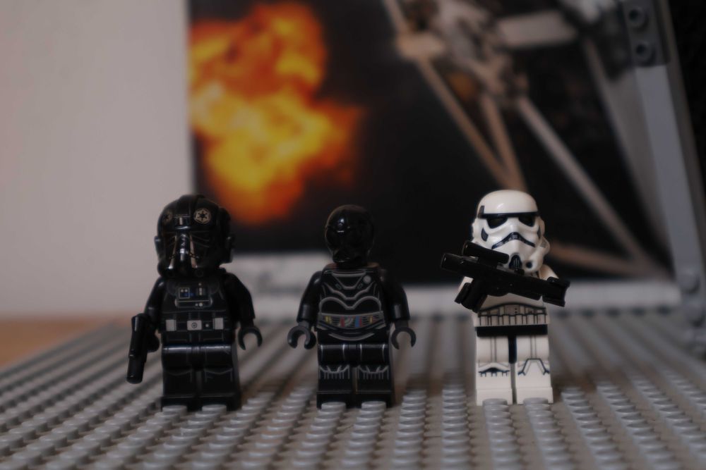 LEGO Star Wars 75300 Imperialny myśliwiec TIE