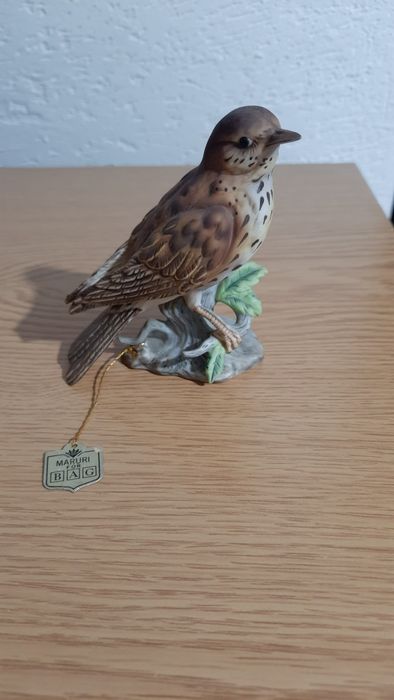Figurka  porcelanowa drozda