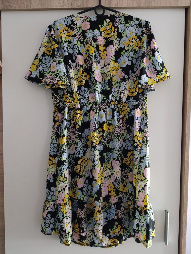 New Look rozmiar XL 42 sukienka w kwiaty kopertowa krótki rękaw