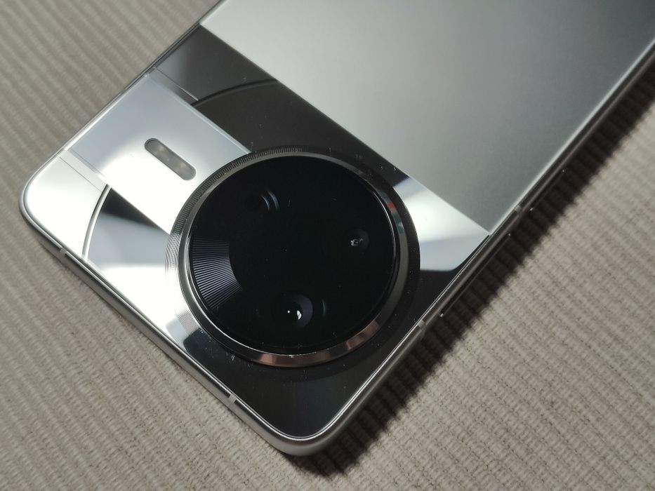 Xiaomi Poco F7 Pro 12/512 як новий на гарантії повний комплект