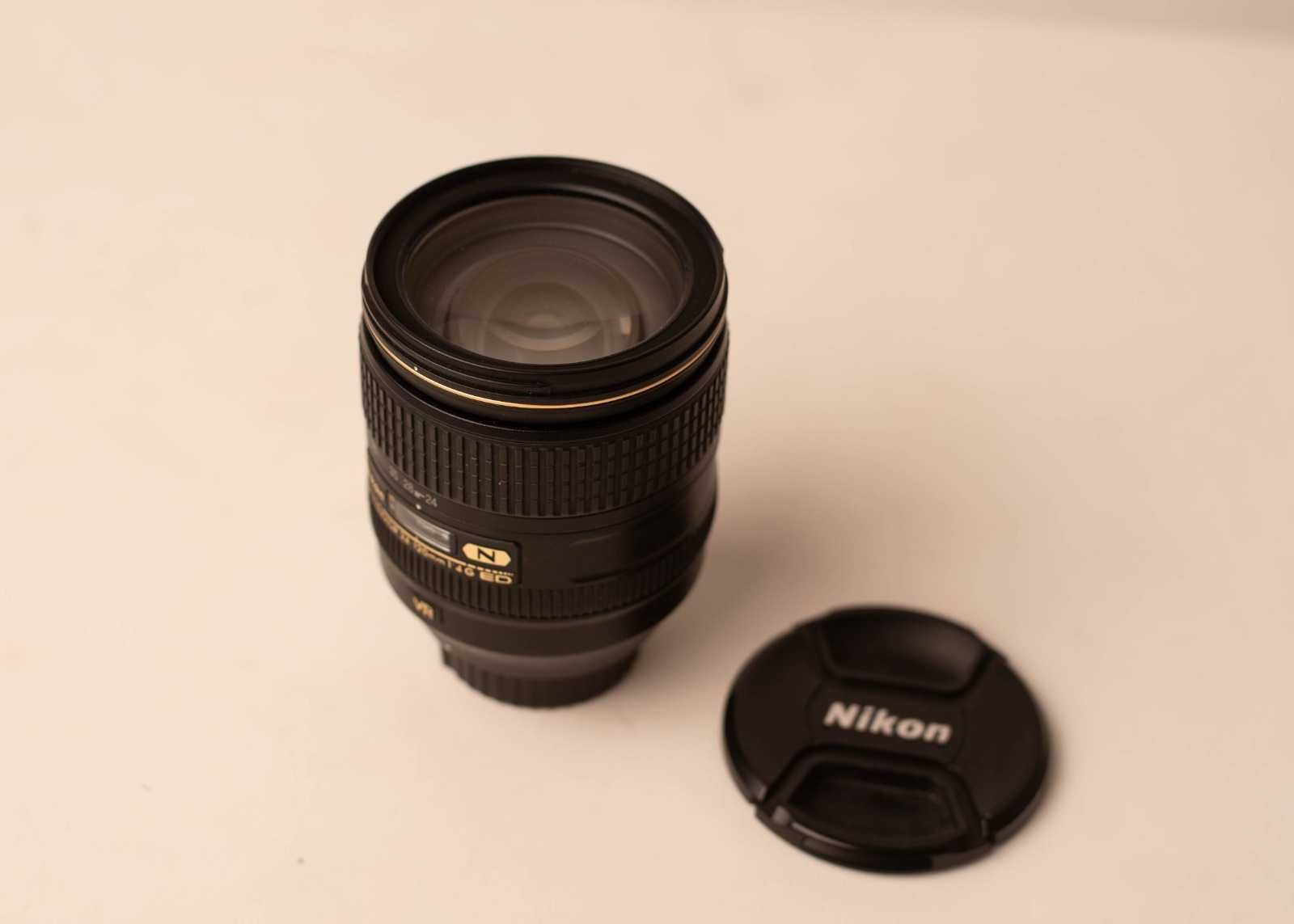Body Nikon D750 + Obiektyw Nikkor 24-120 mm + Obiektyw Nikkor 35 mm