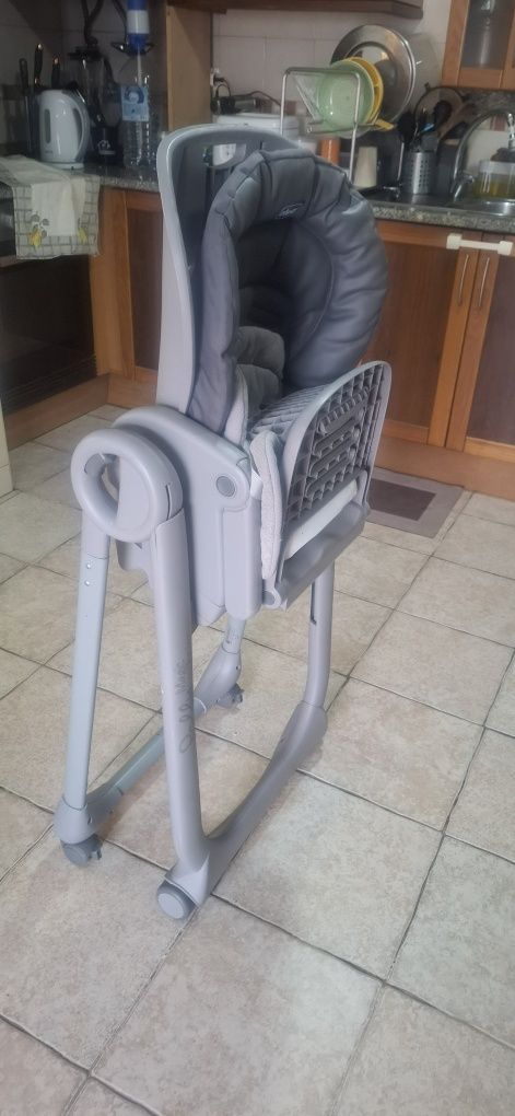 Cadeira refeição chicco