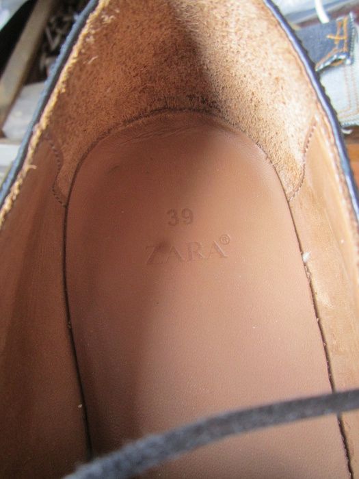 Туфли кожаные р. 39 (Zara)