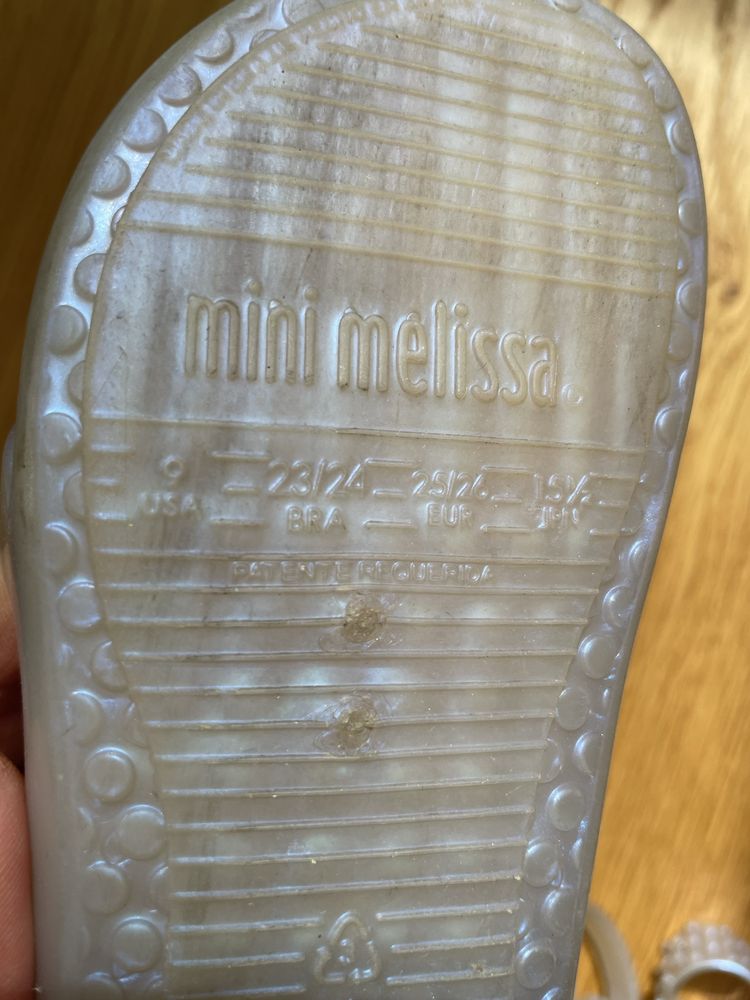 Босоніжки, ароматна гума Mini melissa