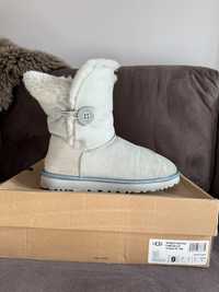 Ugg W Bailey Button II Metalic 40