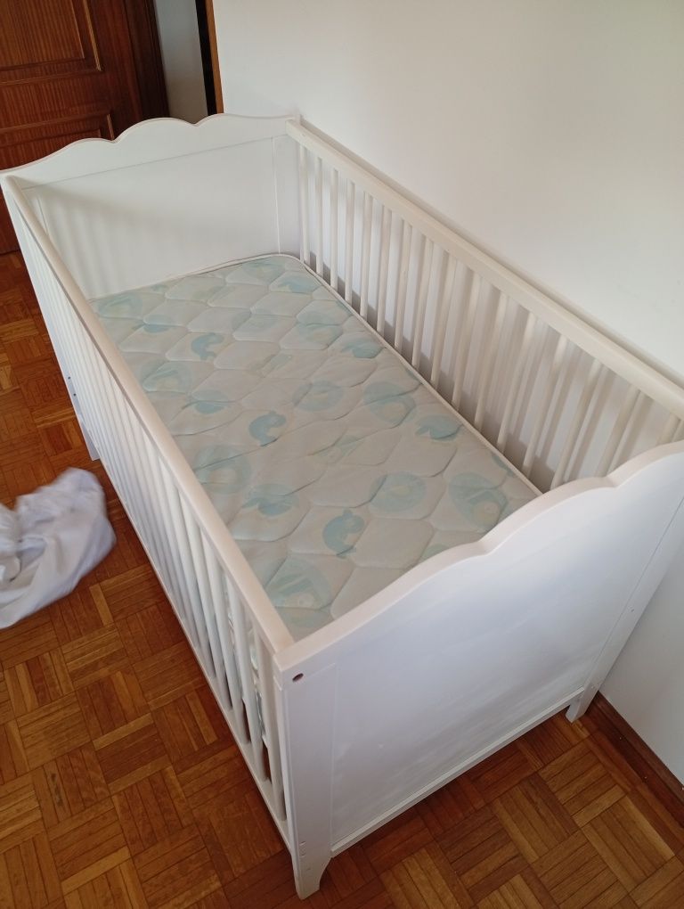 Vendo berço para bebê como novo