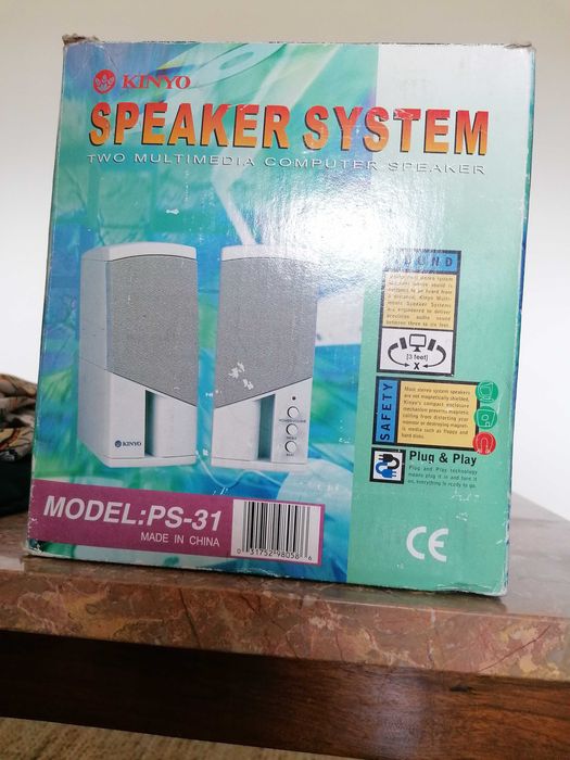 Sistema de som Kinyo como novo
