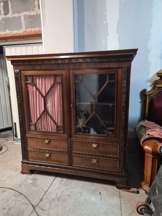 Witryna biblioteka antyk