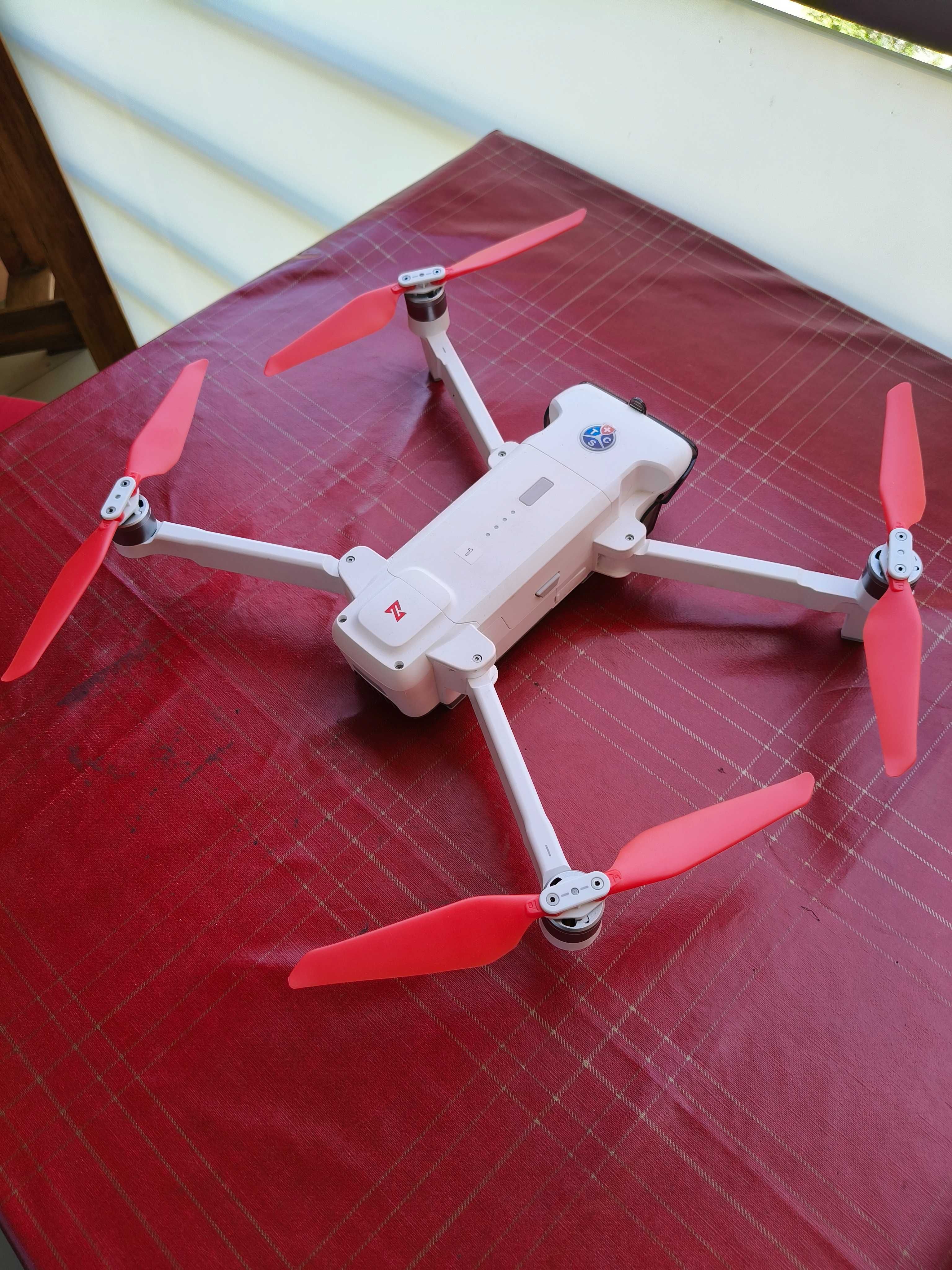 Drone Fimi X8 2022 ccompleto, pouco usado e em excelentes condiçaões.