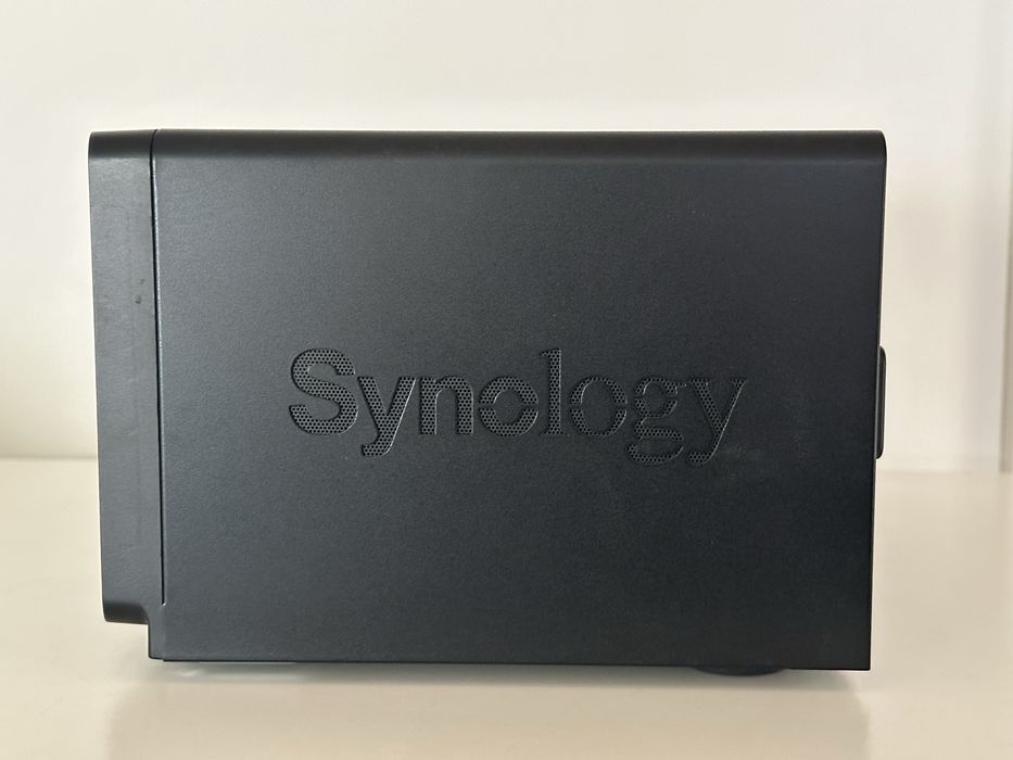 Servidor Synology Modelo DS 1815+