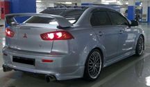 Спойлер Ево на багажник Мицубиси Лансер 10 Evo Style обвес Lancer 9