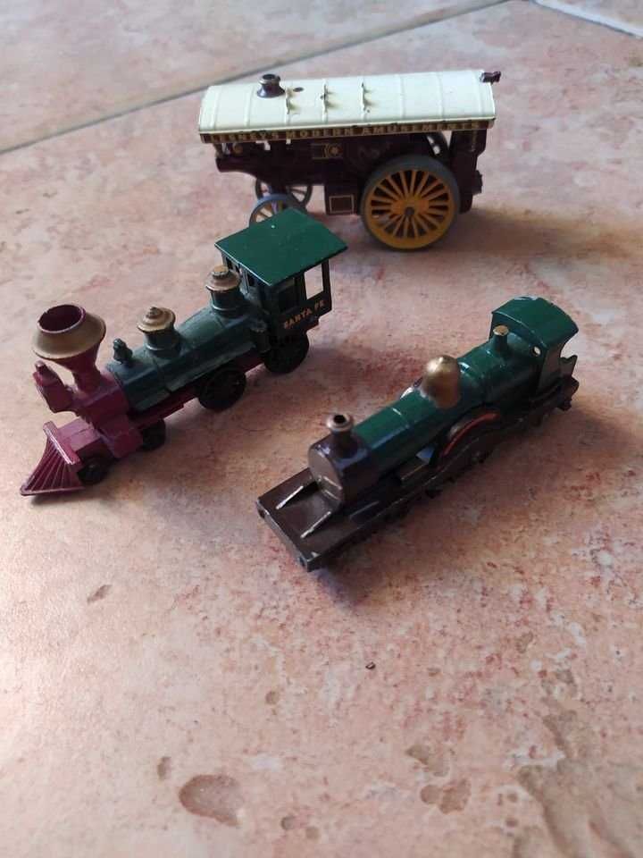 Comboio/Carruagens Locomotivas de Antigamente
