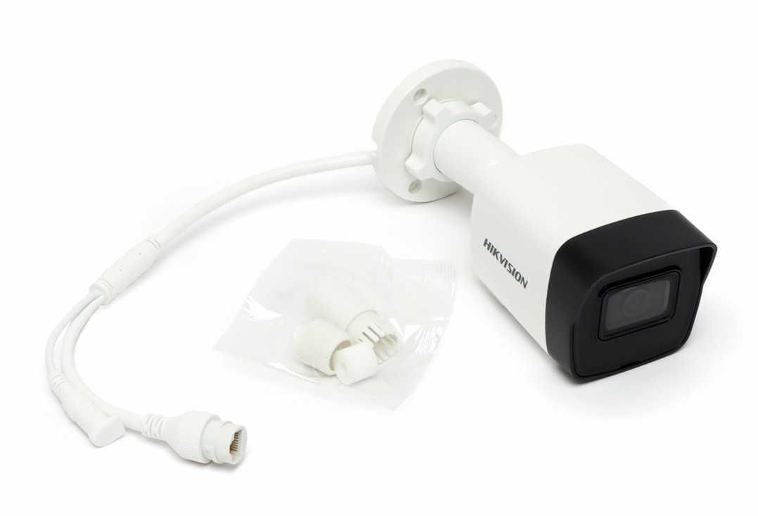 IP відеокамера 4 Мп Hikvision DS-2CD1043G2-IUF з мікрофоном (2.8 мм)