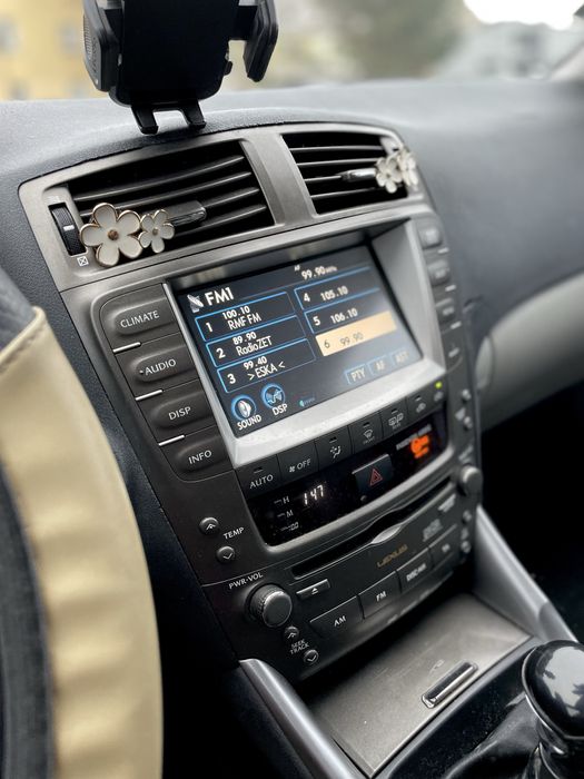 Sprzedam Lexus is 220d 2006r