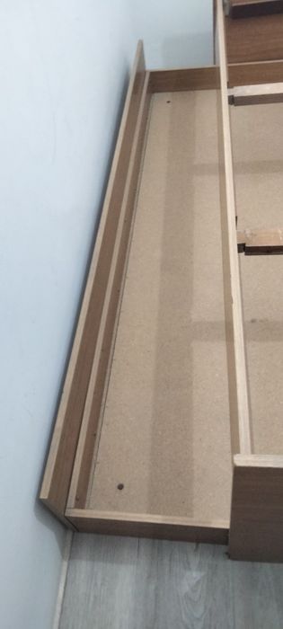 Cama de solteiro com gaveteiro