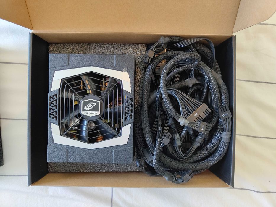 Fonte Alimentação - PSU - FSP 1200 W 80 Plus Platinum