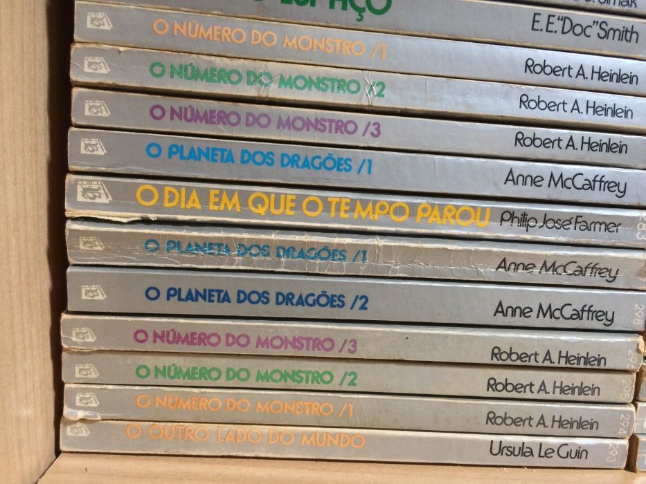 Argonauta, muitos livros da colecção, ofereço portes