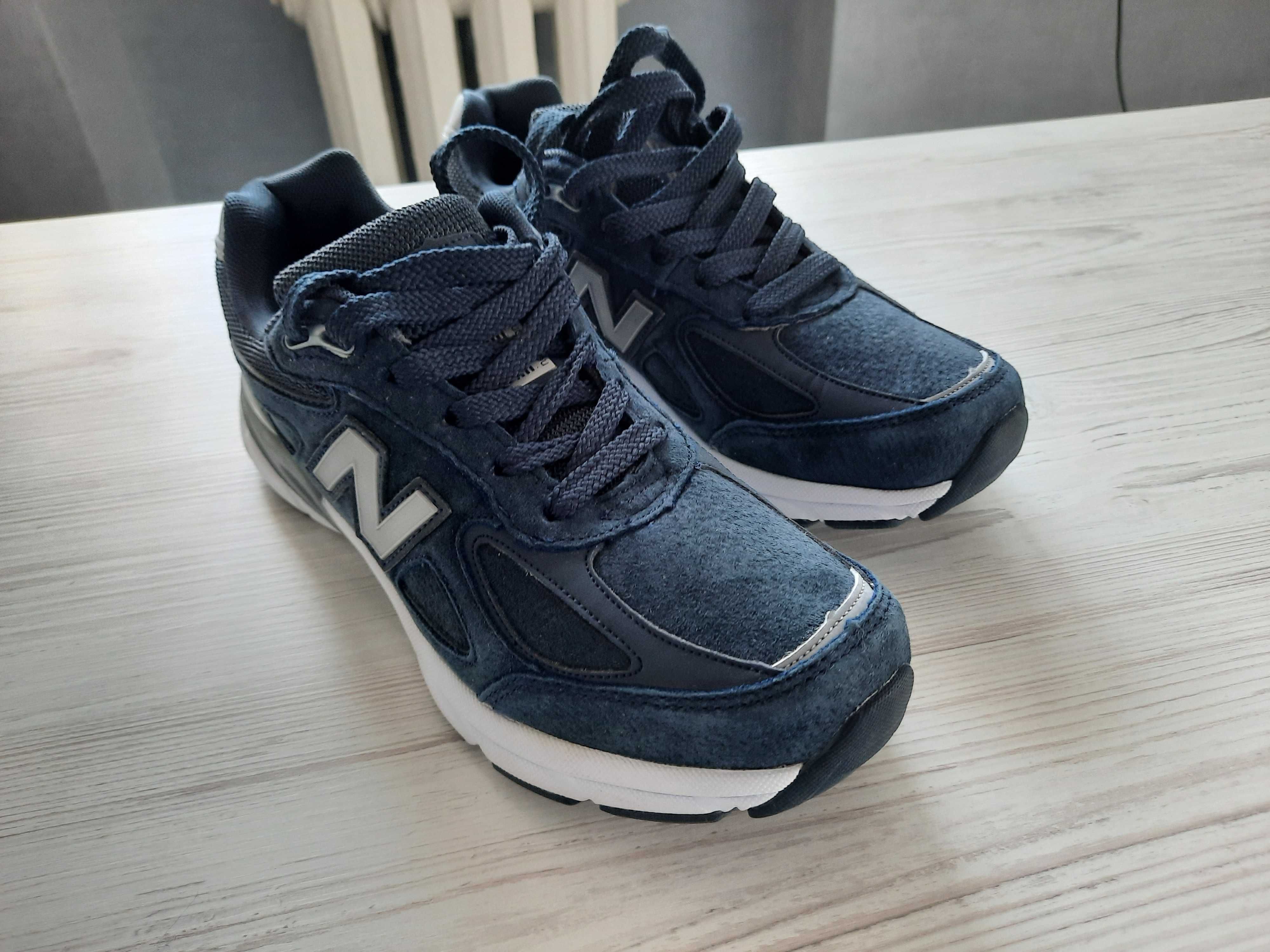 Новые синие кроссовки New Balance р. 40-41 натуральная замша