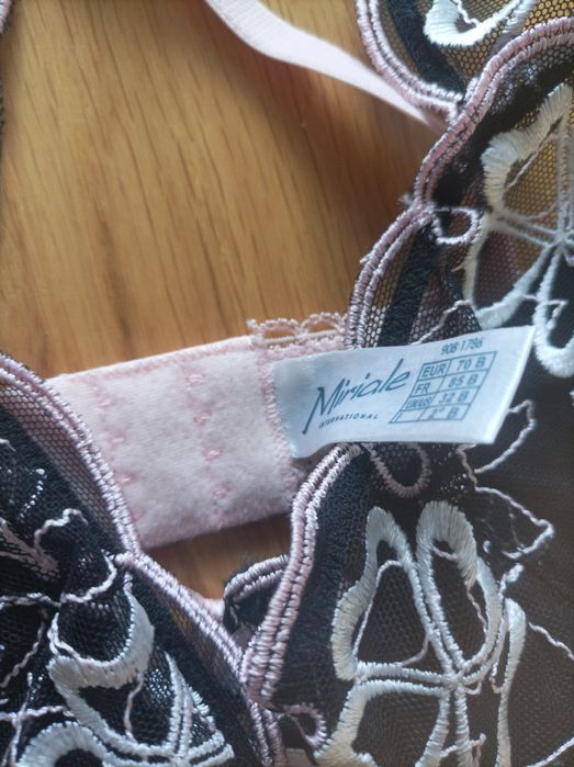 Komplet bielizny damskiej biustonosz i stringi Miriale