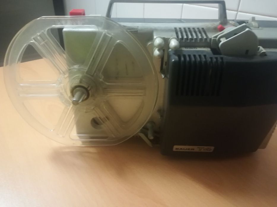 Projector Bauer T4 de 8mm