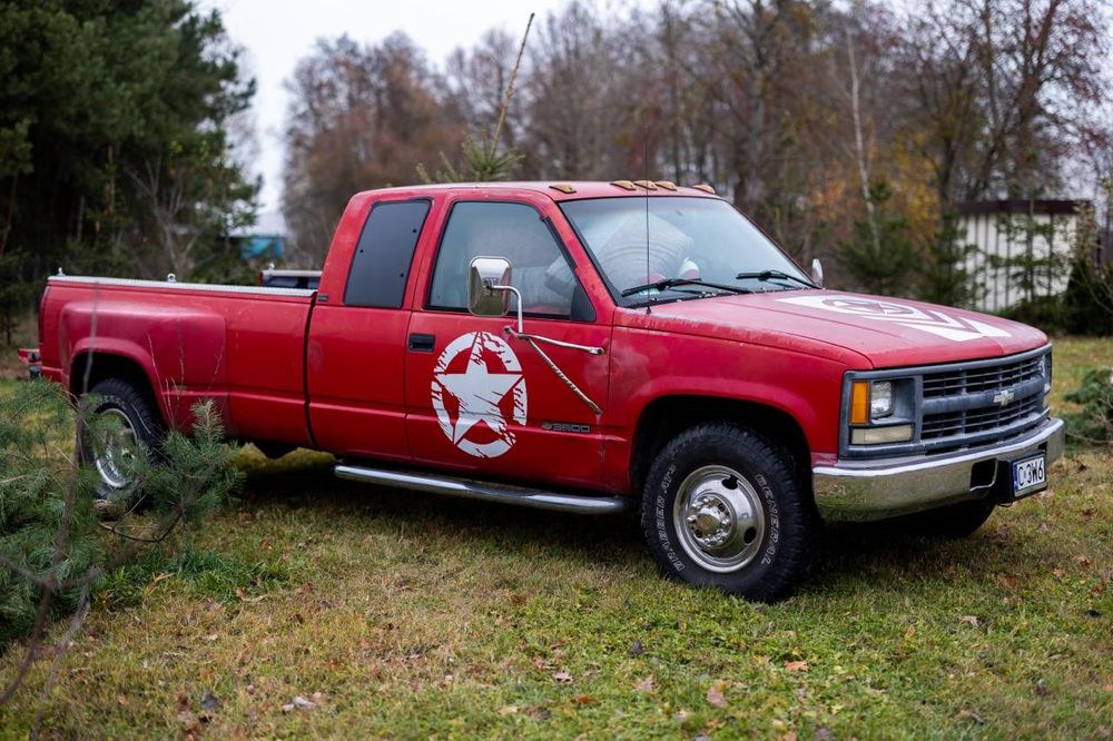 Chevrolet CK3500 6.5V8 diesel Hummer manual bliźniak