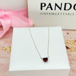 ТОП Намисто Pandora "Блискуче серце з ореолом" 392542C01 Червоне Серце