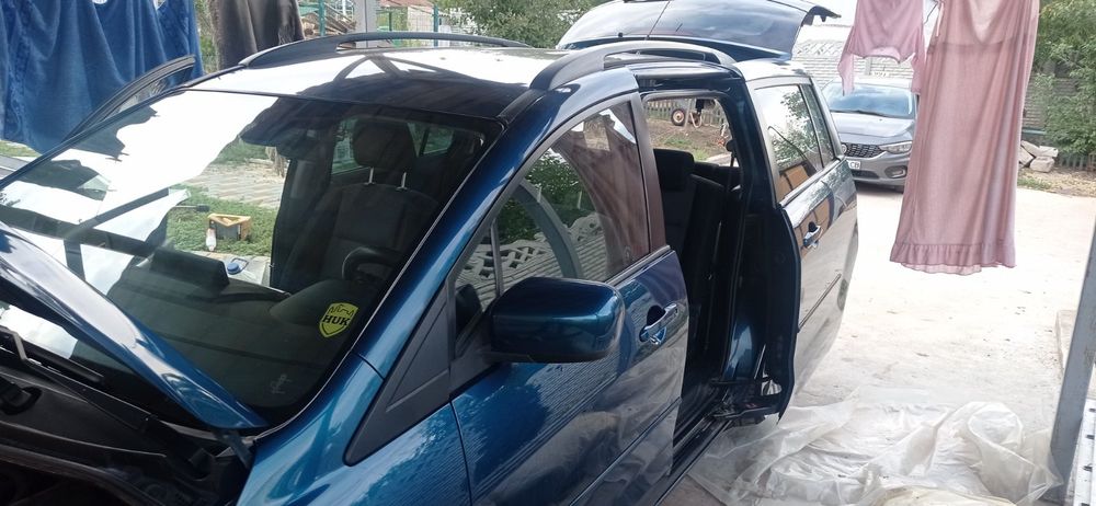 Продам авто Mazda 5