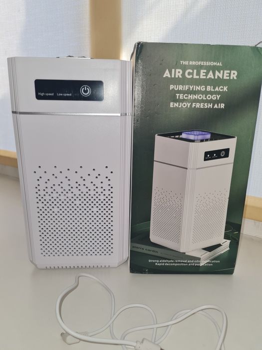 Продам прилад для очищення повітря в приміщенні