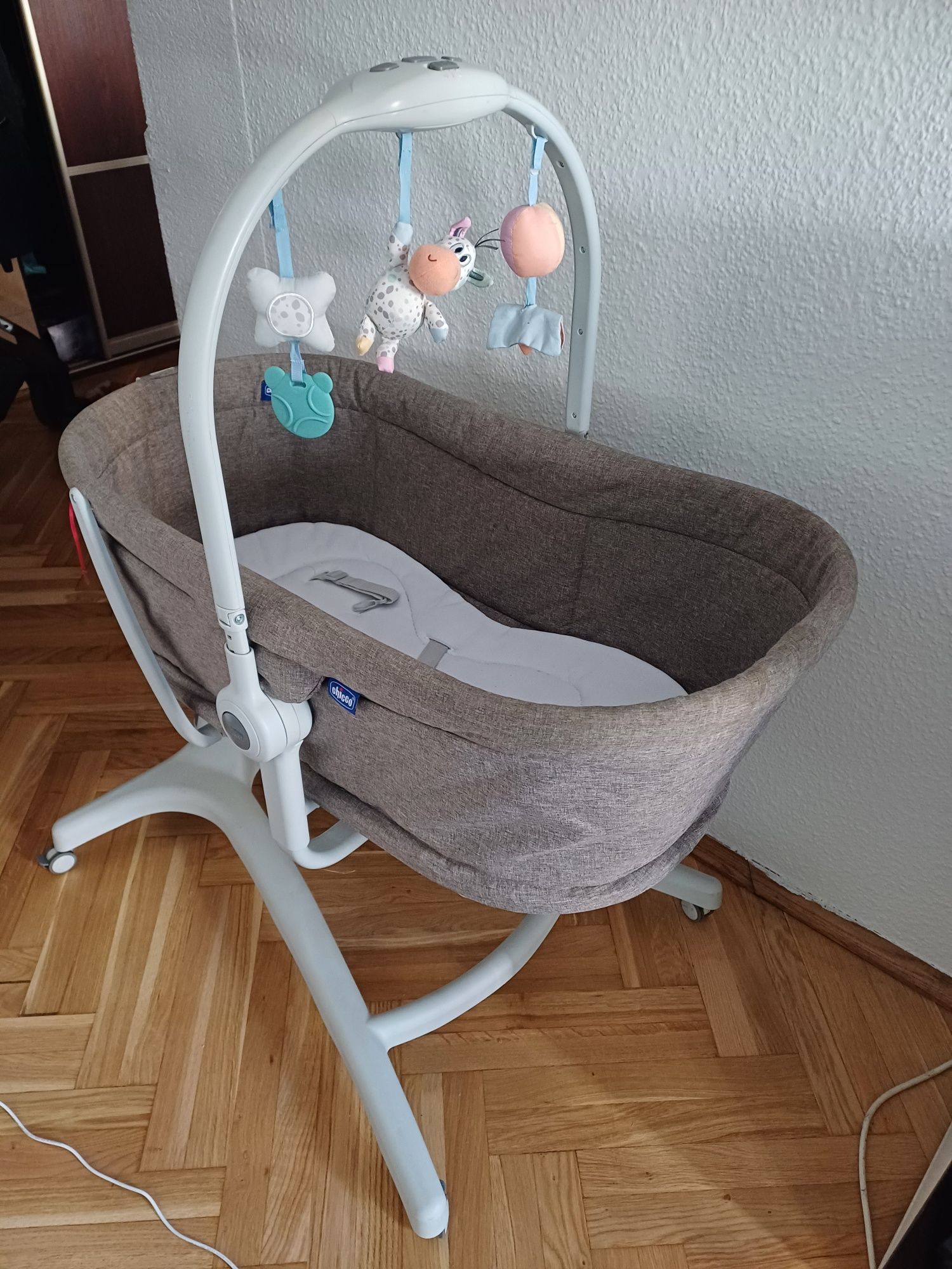 Chicco hug 4in1 z przewijakiem