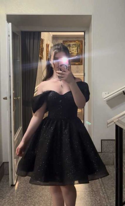 Черное вечернее платье
