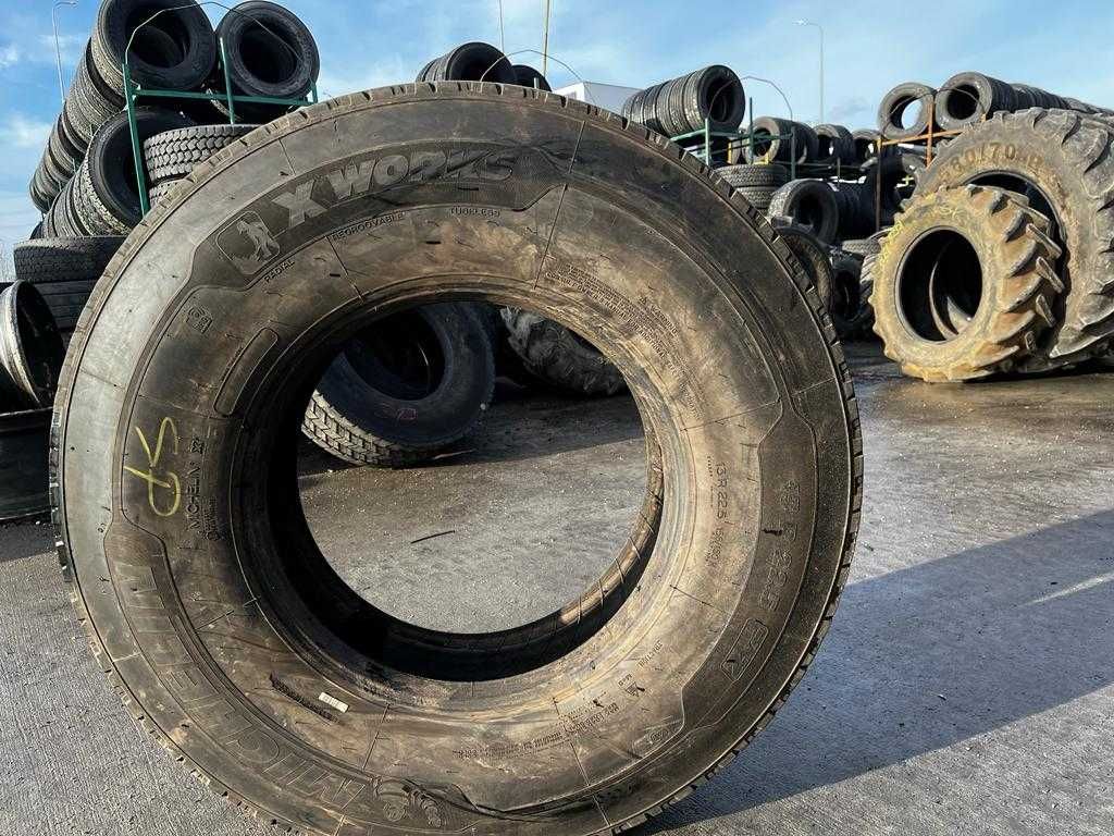 opona 13R22.5 MICHELIN X WORKS Z (1000 netto)