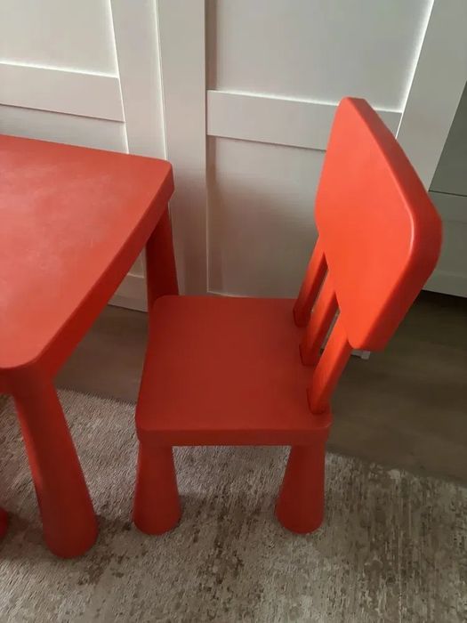 IKEA Mammut czerwony stolik + 3 krzesełka, używane, Gliwice
