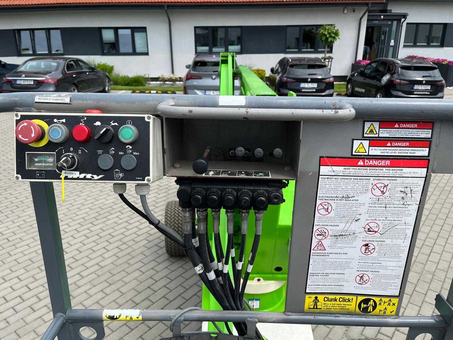 Podest ruchomy NiftyLift HR10E