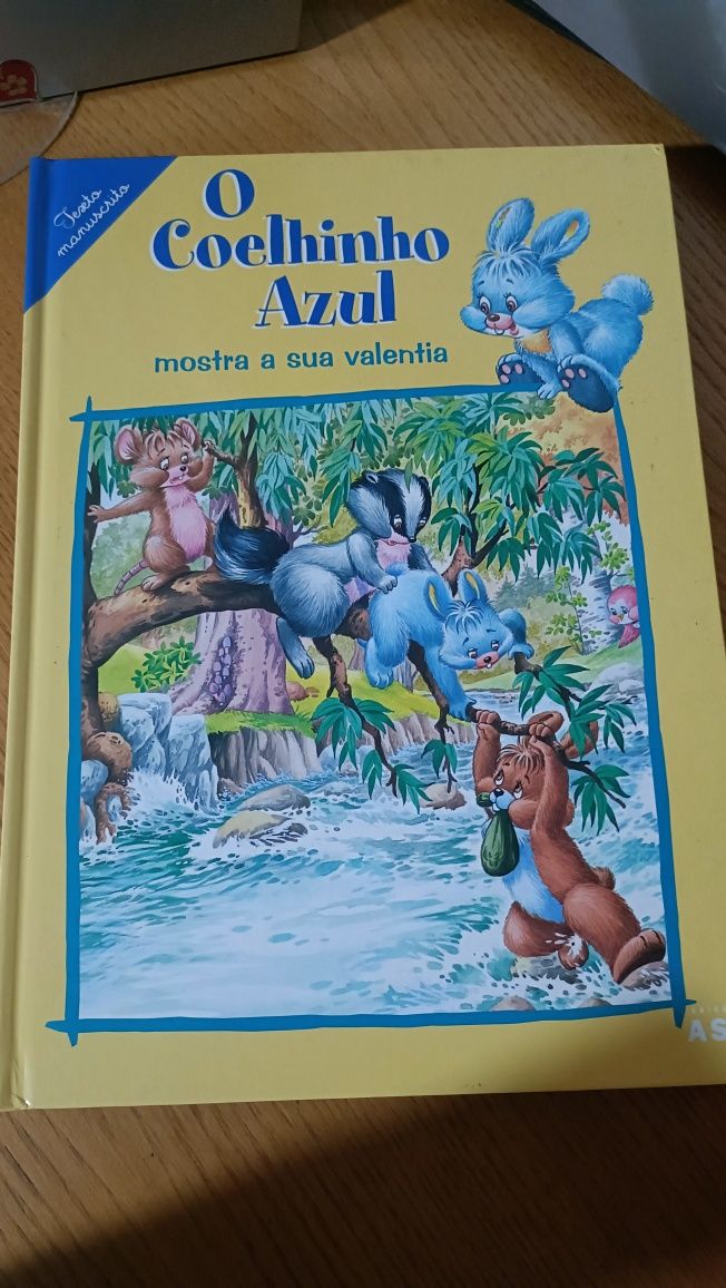O coelhinho azul